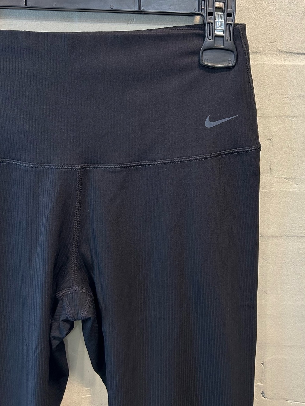 NWT Nike Zenvy Dri Fit Black Ribbed High-Waist 7/8 Leggings Size Large - Picture 4 of 9